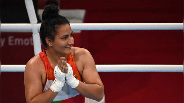 Dominant Pooja posts an easy win