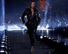 Naomi Campbell is the queen of fashion! Check out the supermodel's most spectacular looks in these photos