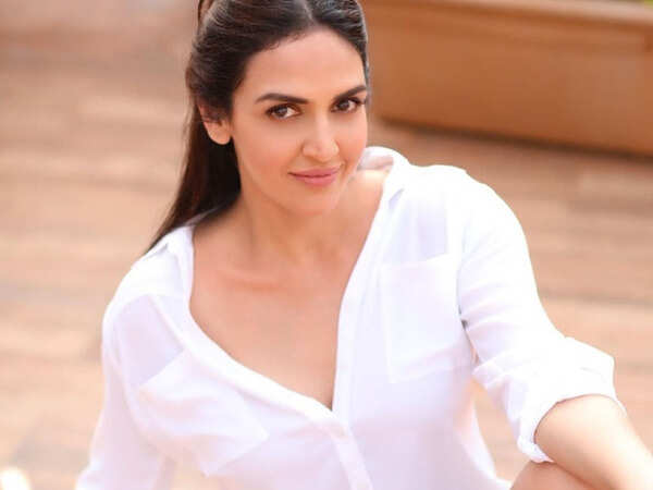 Esha Deol Pictures