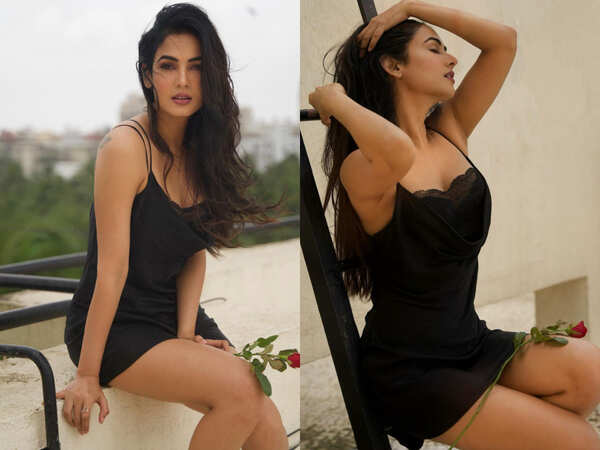 Sonal Chauhan Photos
