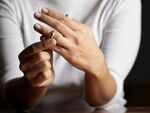 ​7 signs your wife is cheating on you