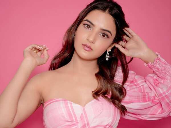 Jasmin Bhasin Stills