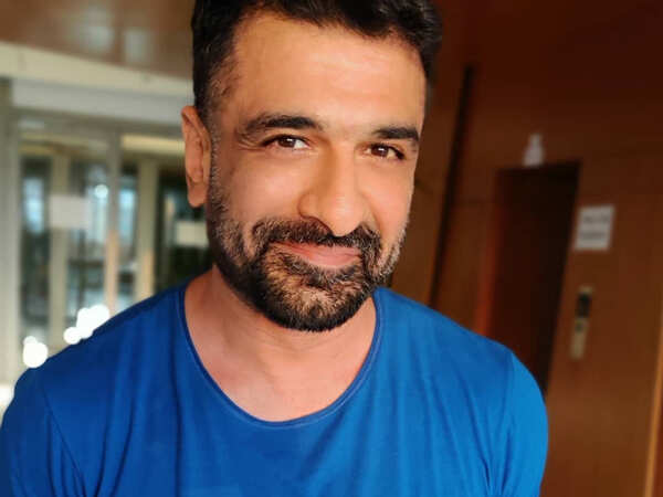 Eijaz Khan