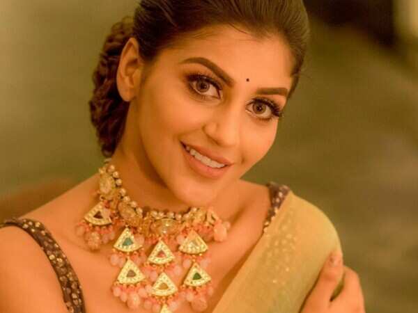 Yashika Anand