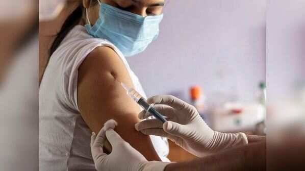 Are fully vaccinated less likely to get infected?