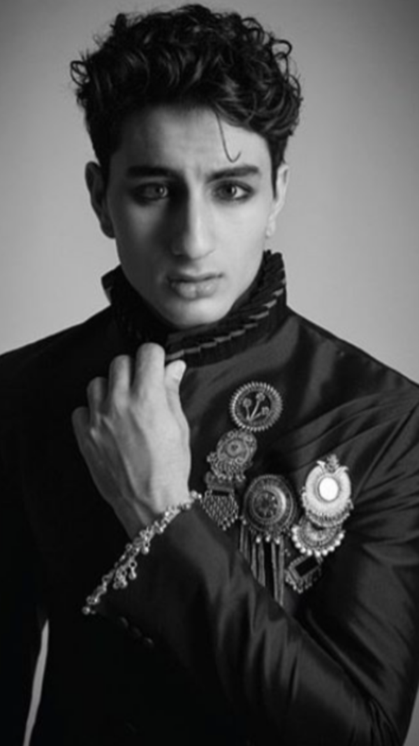 Ibrahim Ali Khan Images