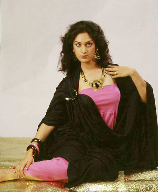 Meenakshi Seshadri Pictures
