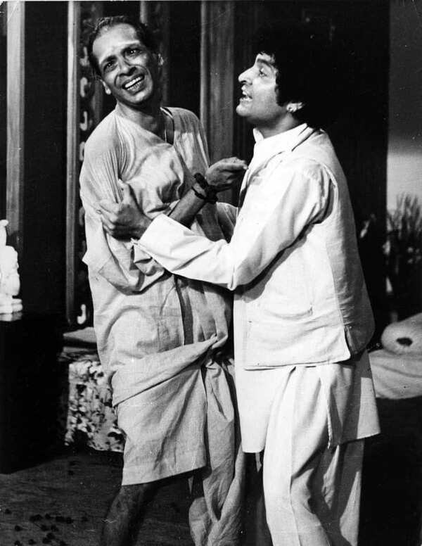 Keshto Mukherjee Images
