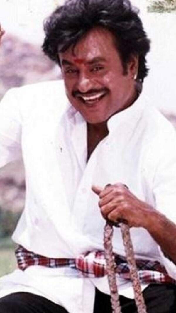 Muthu Stills