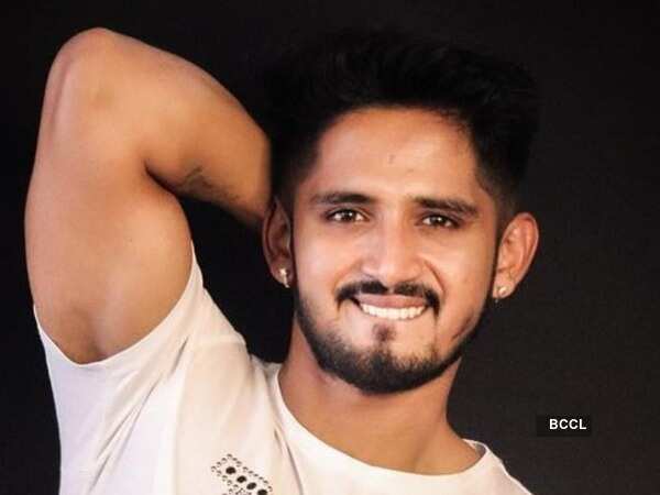 Dhanush Gowda Pictures