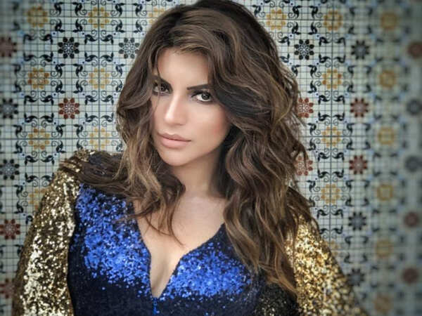 Shama Sikander Stills