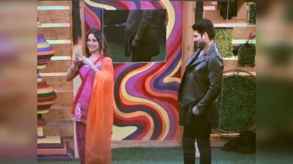 When Sidharth couldn't take his eyes off Shehnaaz