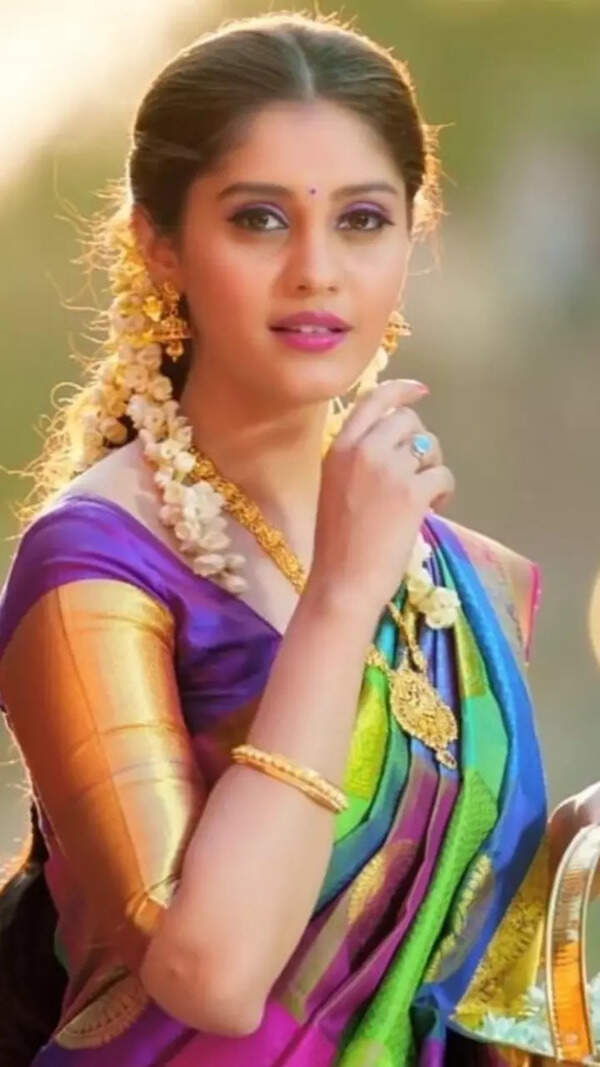 Surbhi Wallpapers