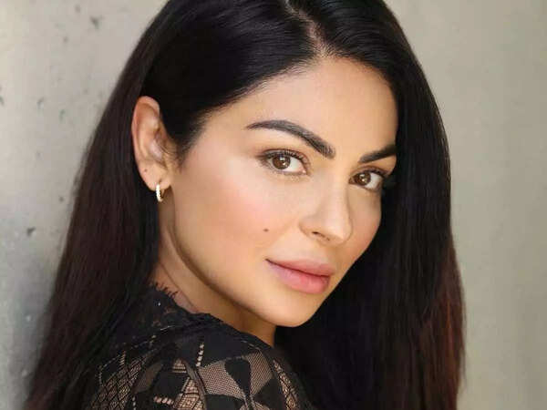Neeru Bajwa Photos