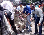 Pictures from clashes between Shiv Sena and BJP workers in Maharashtra
