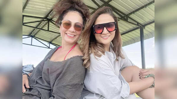 Urvashi and Tarana’s bond