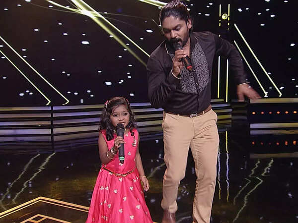 Vidhu Photos