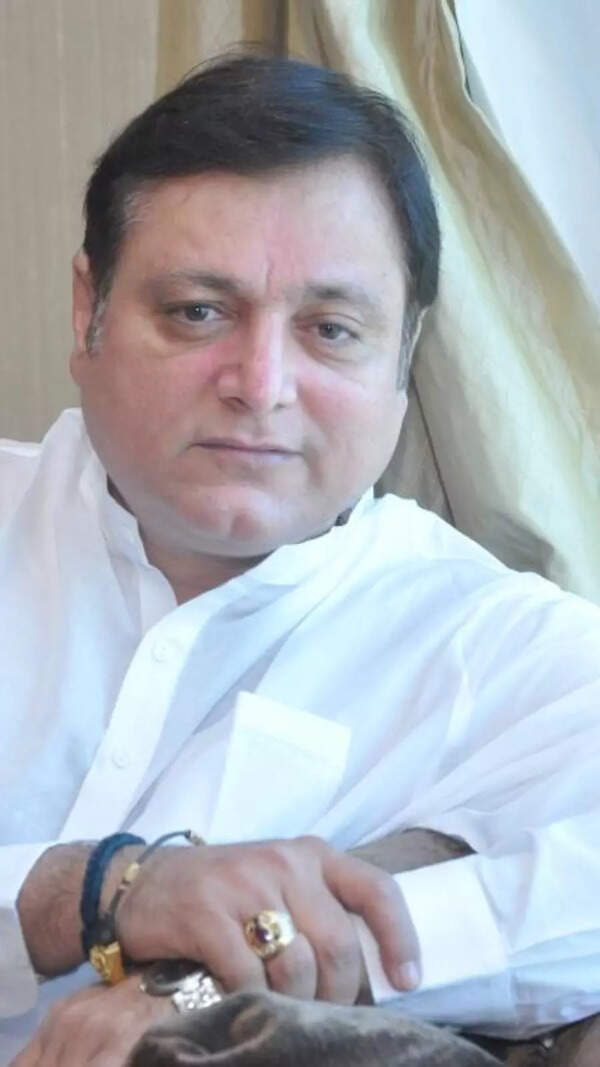 Manoj Joshi Photos