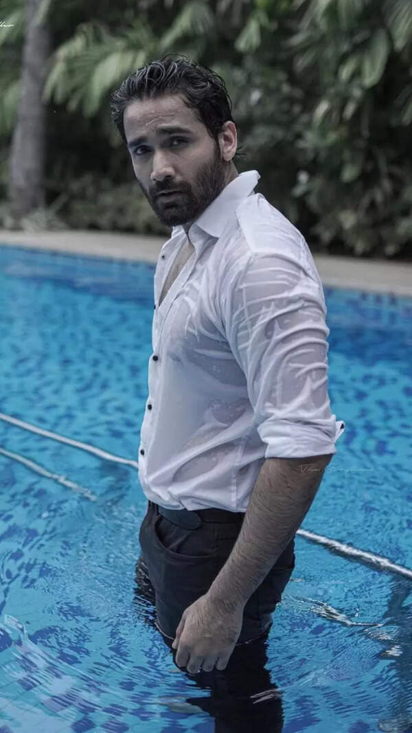 Amitash Pradhan Images