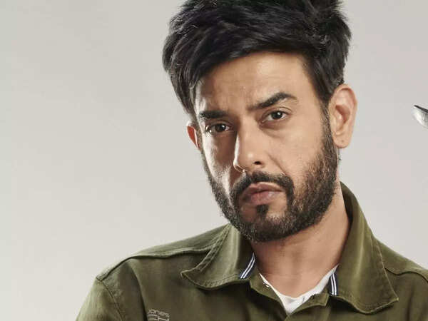Hasan Zaidi Images