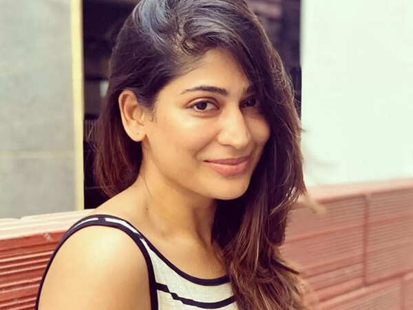 Vijayalakshmi Agathiyan Photos