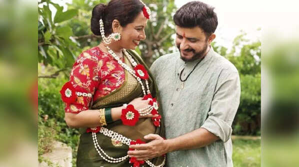 Smita Tambe -Dheerendra Dwivedi