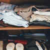 Organize the bedroom wardrobe