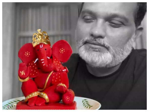 Ravi Jadhav Photos