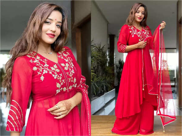 Monalisa Stills