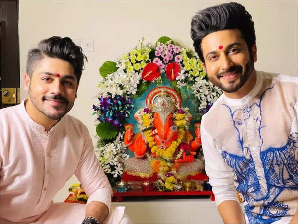 Dheeraj Dhoopar Images