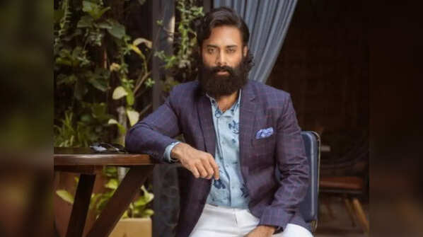 Actor Navdeep appears before ED