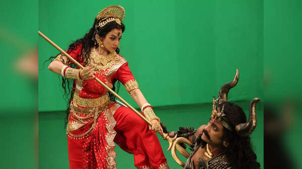 Here are some BTS pics from Koel Mallick, Ushasi Ray, Shreema Bhattacherjee starrer Mahalaya special show