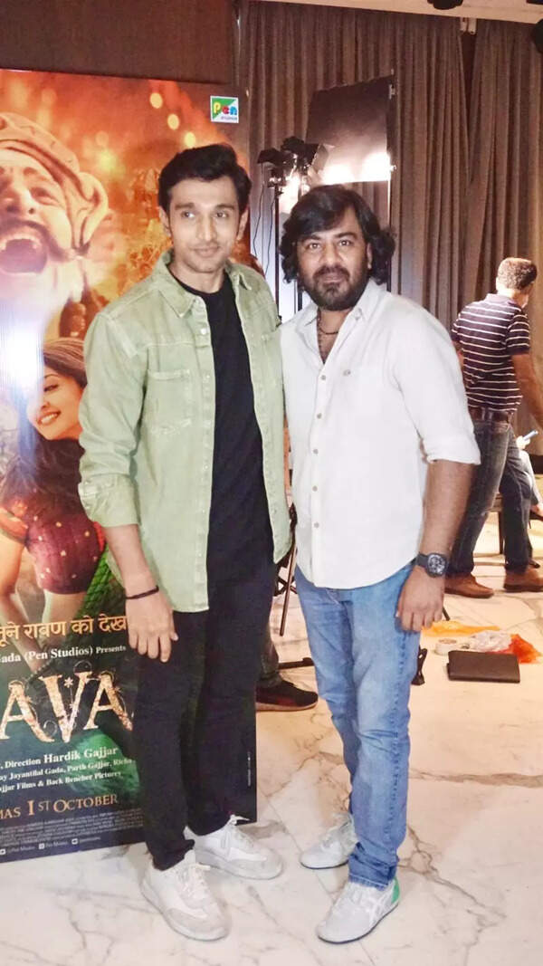 Hardik Gajjar Pictures
