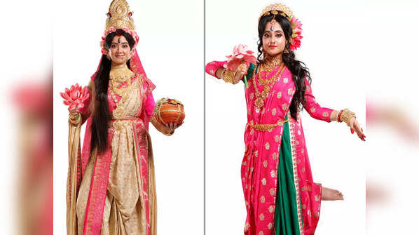 Sriparna Roy as 'Debi Annapurna' and Soumitrisha Kundu as 'Komole Kamini'