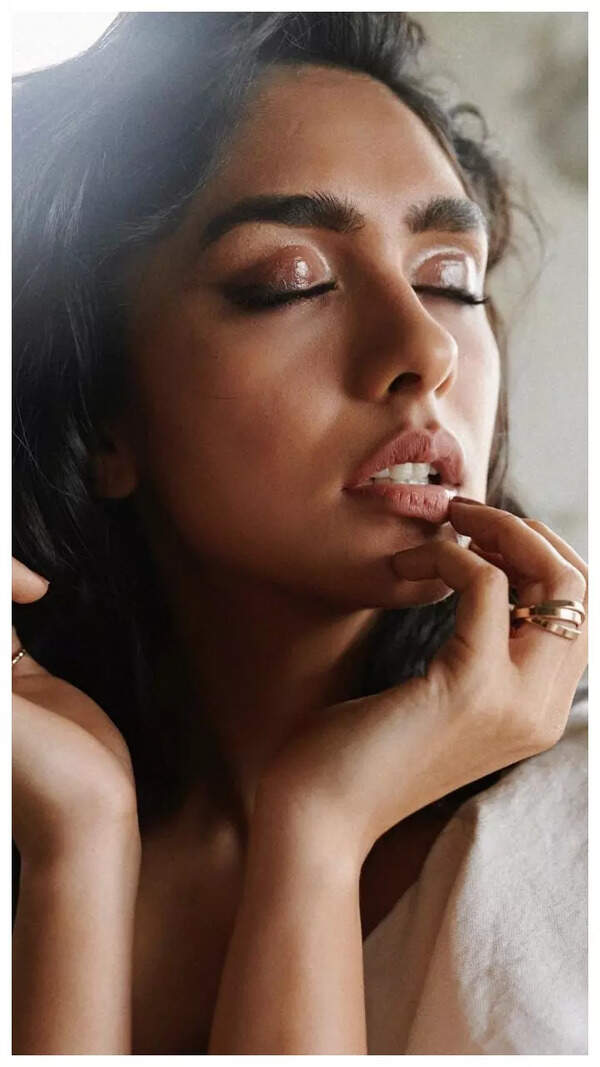Mrunal Thakur