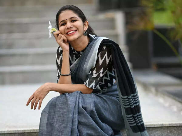 Juhi Rustagi Wallpapers