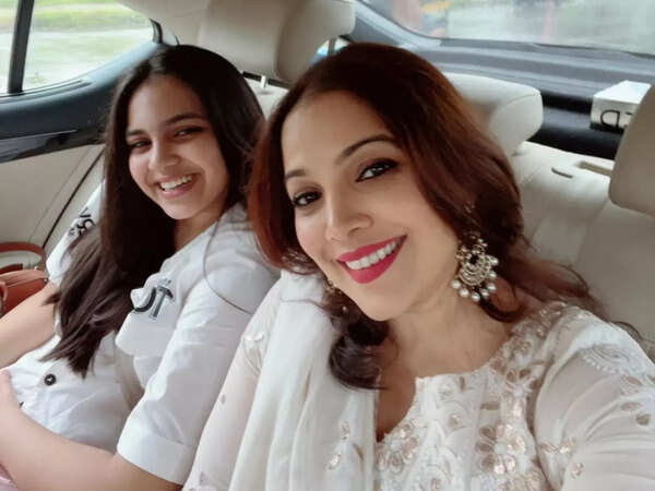 Shilpa Tulaskar Images