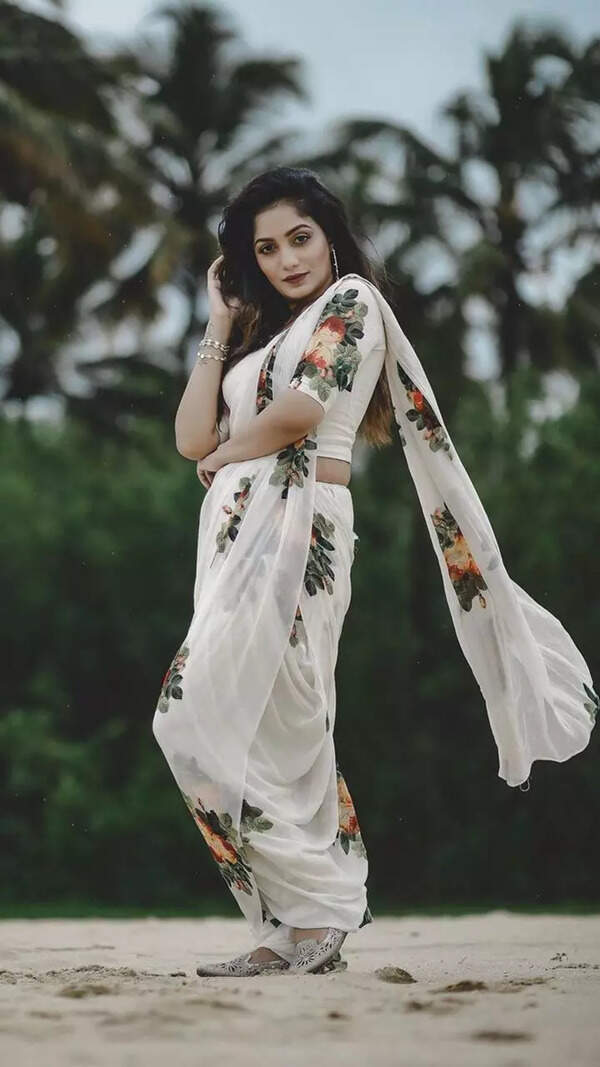 Arya Wallpapers