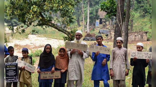 Movement against tree felling in Uttarakhand