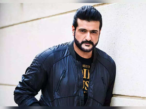 Armaan Kohli Photos