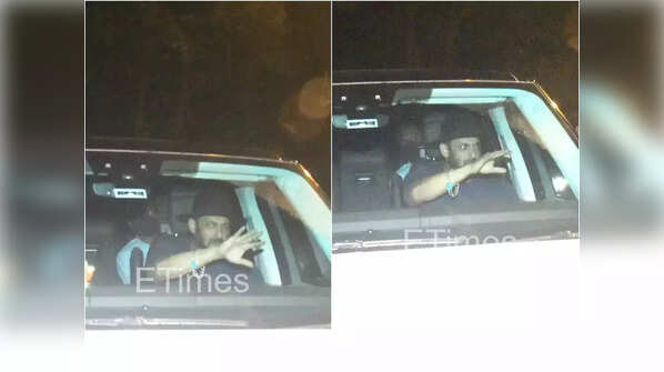 Salman Khan paid a late-night visit to Shah Rukh Khan