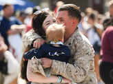 Tear-jerking images of US Marines who returned home