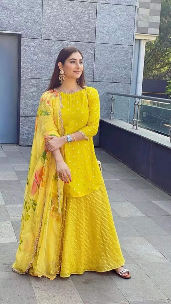Disha Parmar Stills