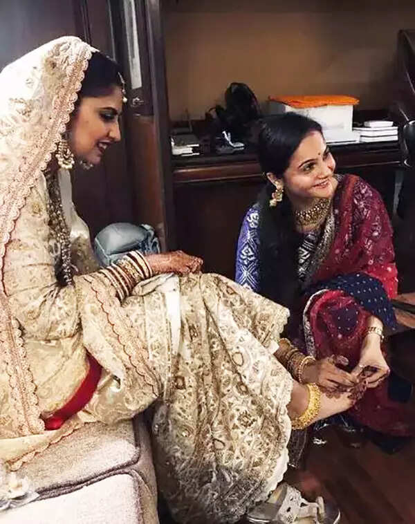 Shwetambari