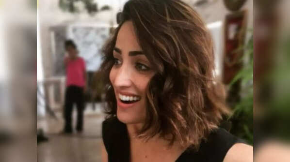 Hair above shoulder