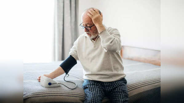 Warning signs of high blood pressure levels