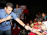 Salman, Asin @ spl. screening: 'Ready'