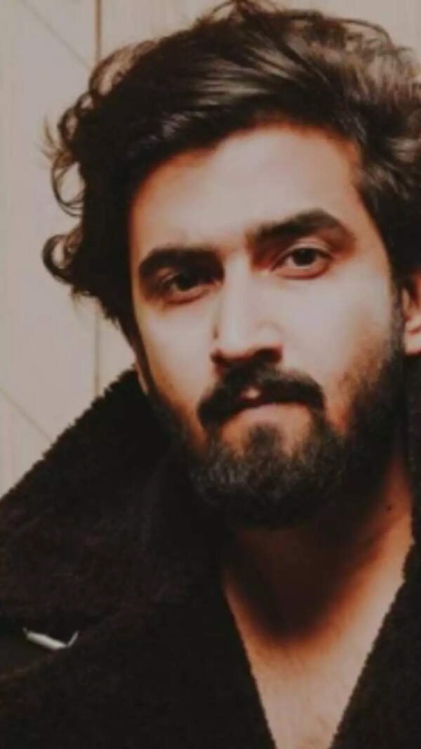 Aakash Wallpapers
