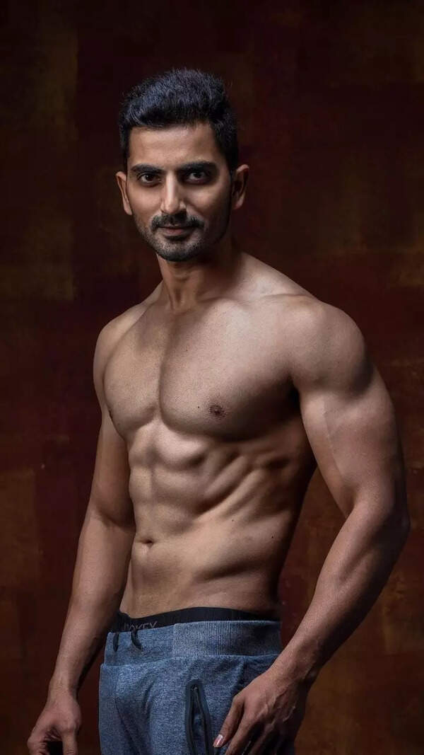 Arjun Yogi Images