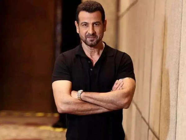 Ronit Roy Wallpapers